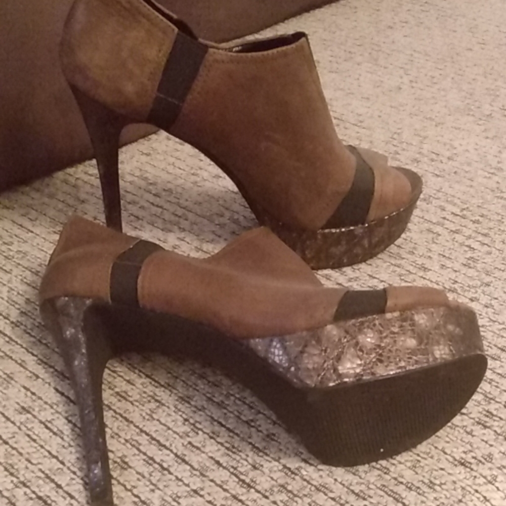 Brown/Black Heels